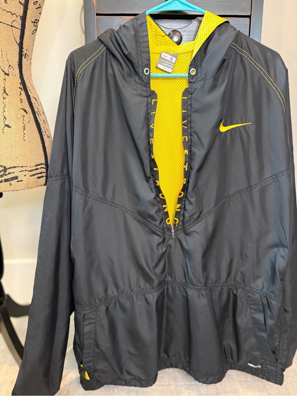 Nike Black and Yellow Livestrong Hooded Windbreaker Jacket - Picture 5 of 11